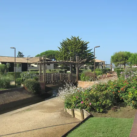 Aparthotel Résidence Mer&golf Le Boucanier Port D'albret 3*
